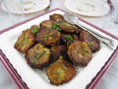 Chandeleur : Assiette de beignets de pommes de terre