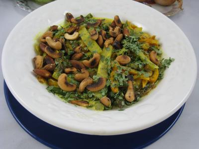 Image : Assiette d'aperges aux épices façon indienne