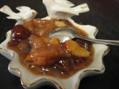 orange : Ramequin de confiture de cerises et bananes
