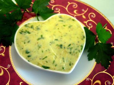 Beurres : Ramequin de beurre aux herbes aromatiques