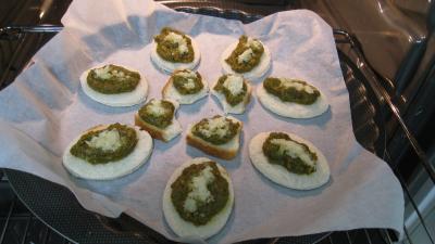 Bouses de vache printanières sur canapés pour Halloween - 7.2