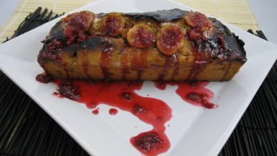 Plat du cake de doigts coupés de la sorcière pour halloween