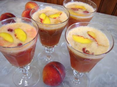 Image : Saladier de punch à la pêche