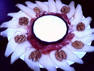 Image : Assiette de chiffonnade de jambon poires et roquefort