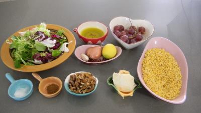 Ingrédients pour la recette : Salade de coquillettes aux noix