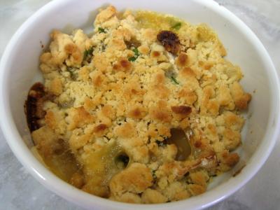 raisin sec de corinthe : Crumble de camembert et sa salade