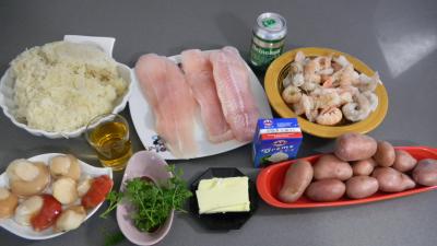 Ingrédients pour la recette : fruits de mer, panga et choucroute