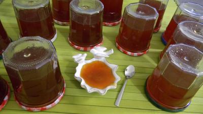 Confitures : Pots de gelée d'oranges amères