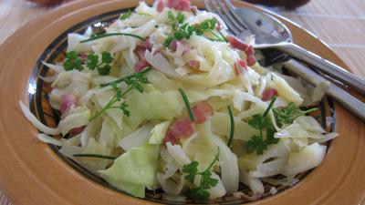 chou : Assiette de chou aux lardons