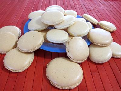 Image : Assiette de macarons à la vanille