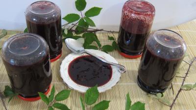 Les grands classiques : Bocaux de chutney et sa petite coupelle de chutney aux mûres