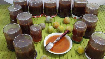 Recette Confit de vin blanc aux mirabelles et noisettes