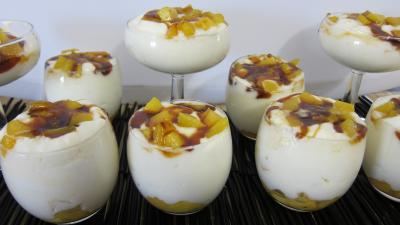 Dessert meringué : Verrines de crémets aux pêches